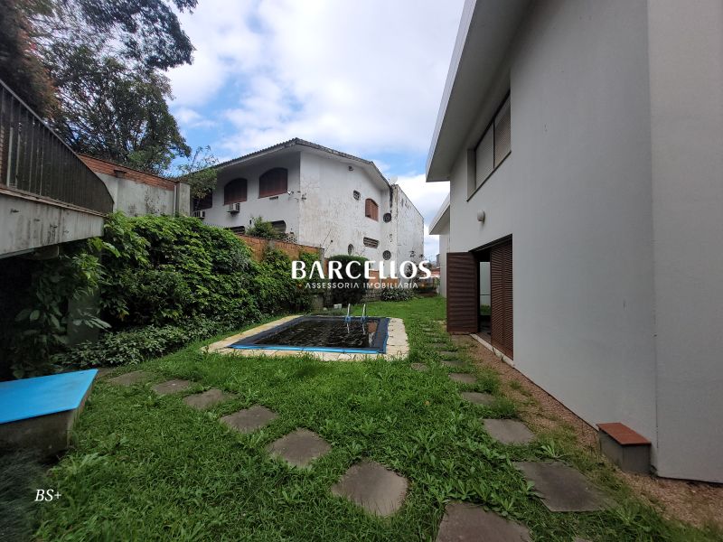 Casa com 4 quartos, 4 banheiros e 500m² à venda no bairro Boa Vista, Porto Alegre