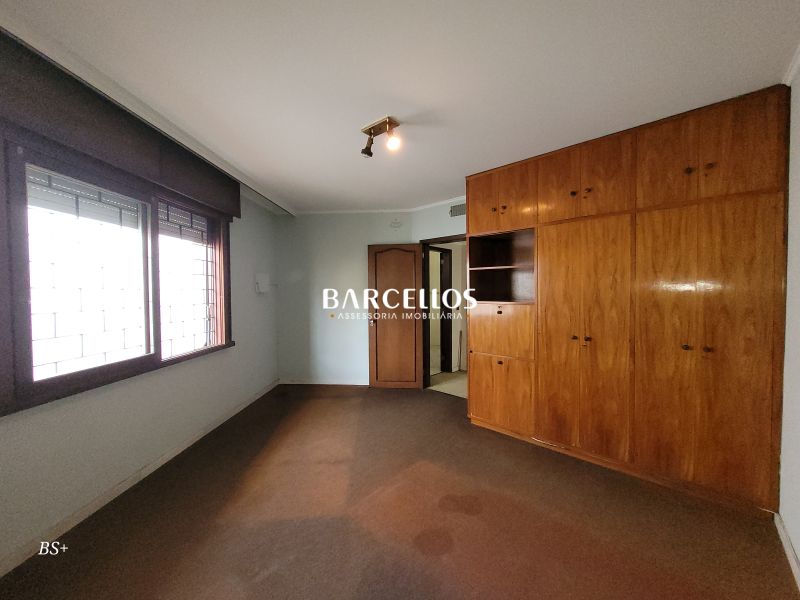 Casa com 4 quartos, 4 banheiros e 500m² à venda no bairro Boa Vista, Porto Alegre