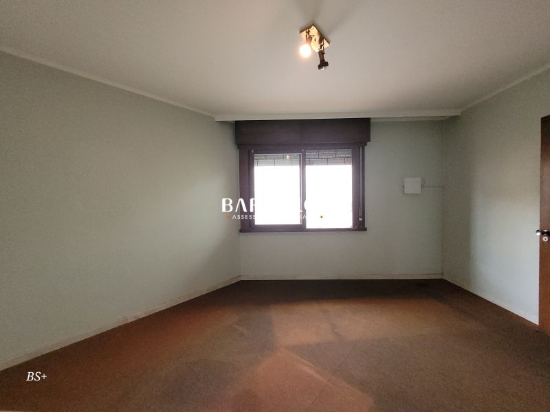 Casa com 4 quartos, 4 banheiros e 500m² à venda no bairro Boa Vista, Porto Alegre