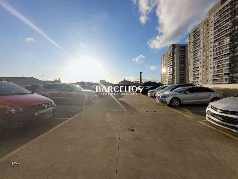 Sala com 3 banheiros e 129m² à venda no bairro Floresta, Porto Alegre