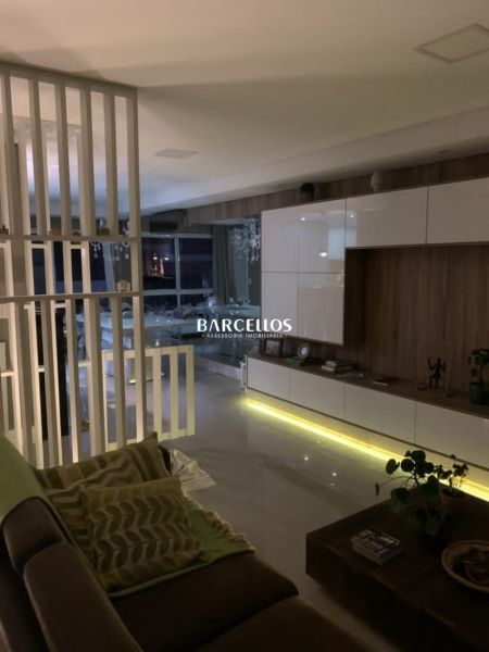 Casa com 4 quartos, 4 banheiros e 230m² à venda no bairro Pedra Redonda, Porto Alegre