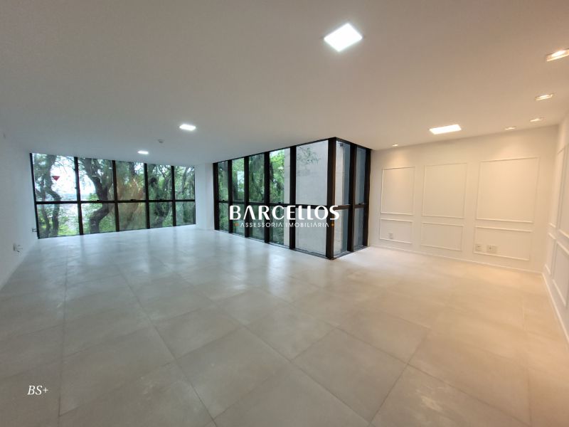 Sala com 1 banheiro e 56m² à venda no bairro Floresta, Porto Alegre