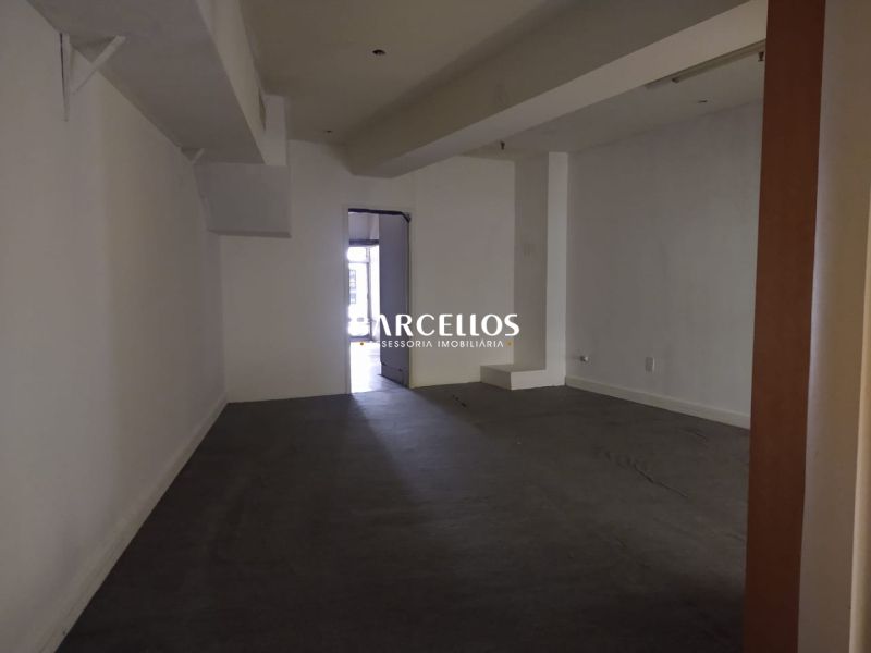Loja com 2 banheiros e 55m² à venda no bairro Independencia, Porto Alegre