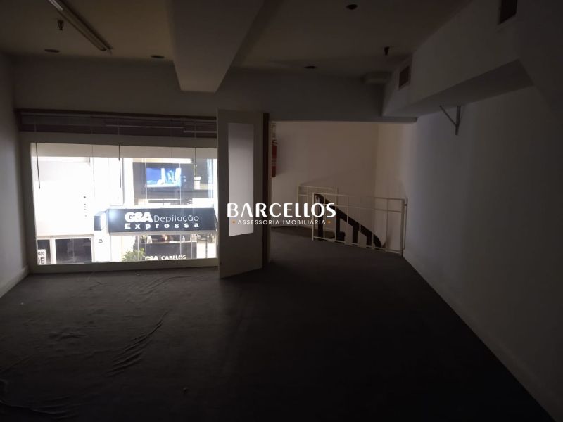 Loja com 2 banheiros e 55m² à venda no bairro Independencia, Porto Alegre