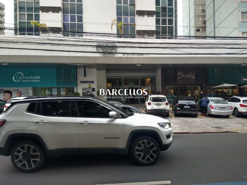 Loja com 2 banheiros e 55m² à venda no bairro Independencia, Porto Alegre
