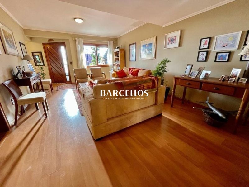 Apto com 3 quartos, 2 banheiros e 195m² à venda no bairro Teresopolis, Porto Alegre