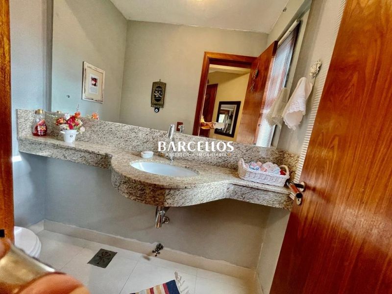 Apto com 3 quartos, 2 banheiros e 195m² à venda no bairro Teresopolis, Porto Alegre