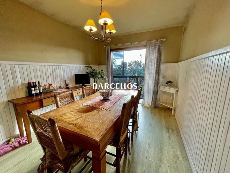Apto com 3 quartos, 2 banheiros e 195m² à venda no bairro Teresopolis, Porto Alegre