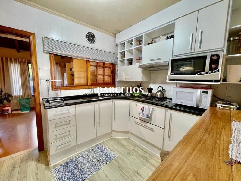 Apto com 3 quartos, 2 banheiros e 195m² à venda no bairro Teresopolis, Porto Alegre