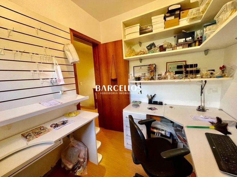 Apto com 3 quartos, 2 banheiros e 195m² à venda no bairro Teresopolis, Porto Alegre