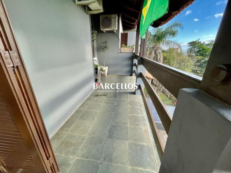 Apto com 3 quartos, 2 banheiros e 195m² à venda no bairro Teresopolis, Porto Alegre