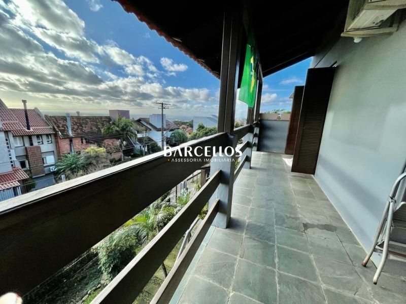 Apto com 3 quartos, 2 banheiros e 195m² à venda no bairro Teresopolis, Porto Alegre