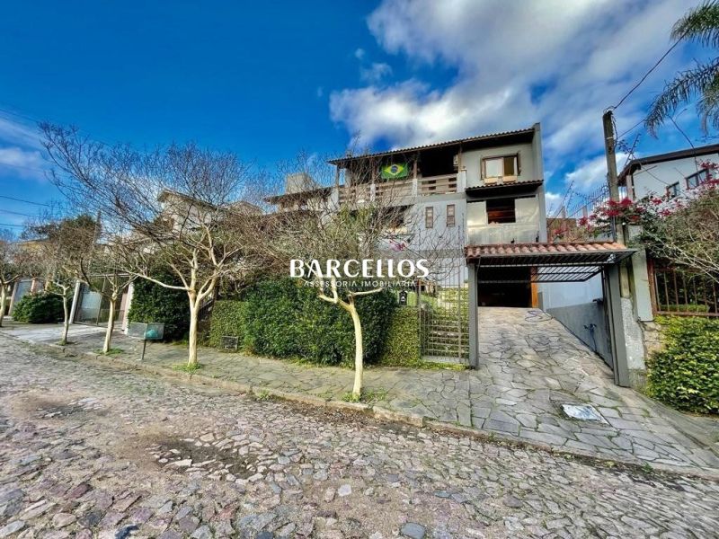Apto com 3 quartos, 2 banheiros e 195m² à venda no bairro Teresopolis, Porto Alegre
