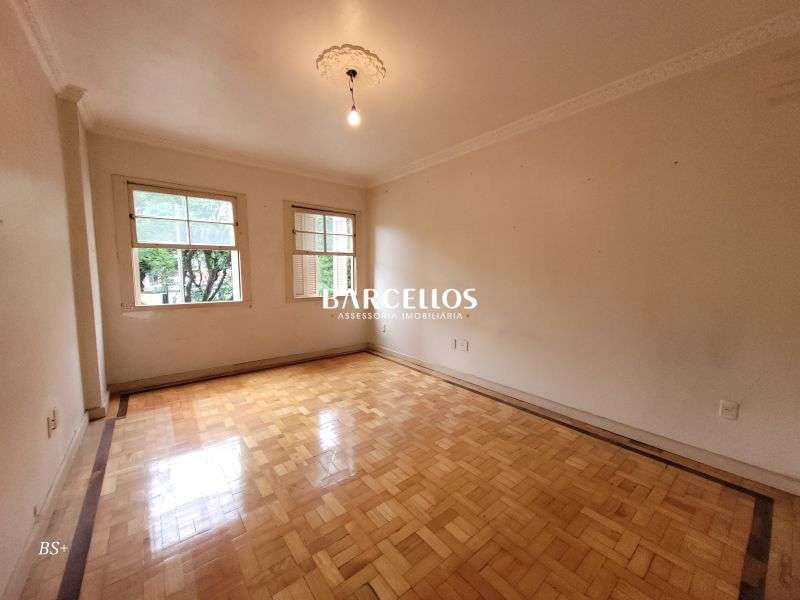 Apto com 3 quartos, 2 banheiros e 137m² à venda no bairro Centro, Porto Alegre