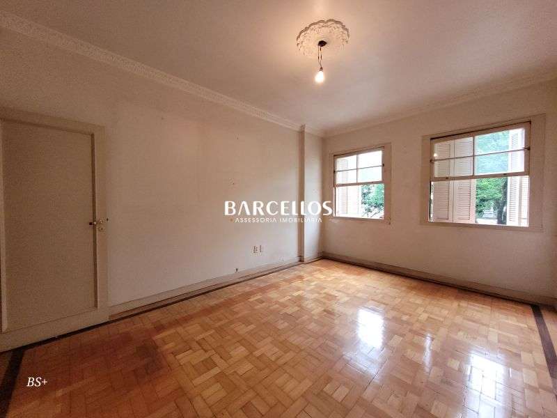 Apto com 3 quartos, 2 banheiros e 137m² à venda no bairro Centro, Porto Alegre