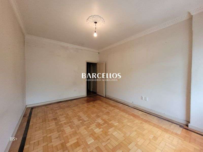 Apto com 3 quartos, 2 banheiros e 137m² à venda no bairro Centro, Porto Alegre