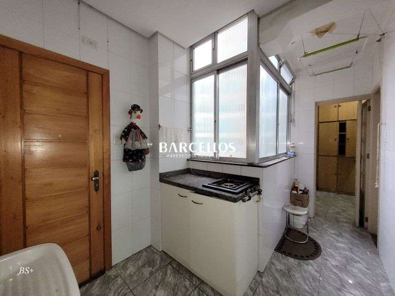 Apto com 3 quartos, 2 banheiros e 137m² à venda no bairro Centro, Porto Alegre