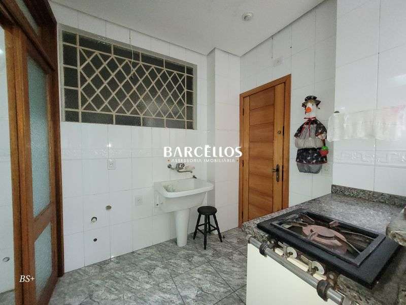 Apto com 3 quartos, 2 banheiros e 137m² à venda no bairro Centro, Porto Alegre