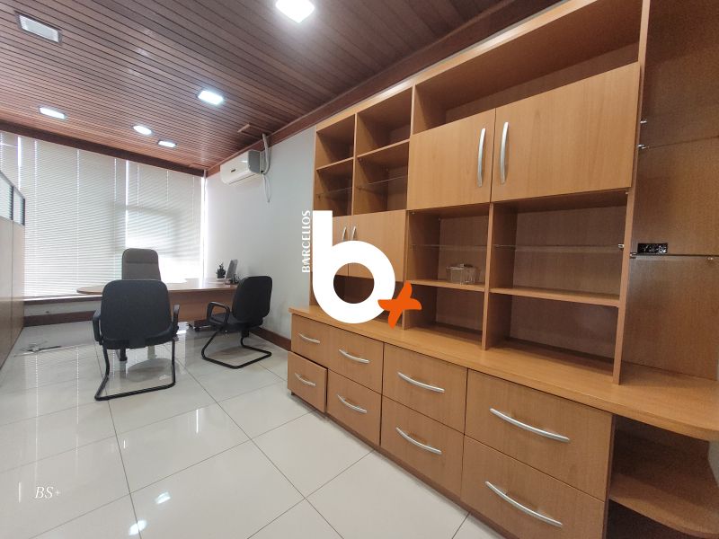 Conjunto com 1 banheiro e 55m² à venda no bairro Centro, Porto Alegre