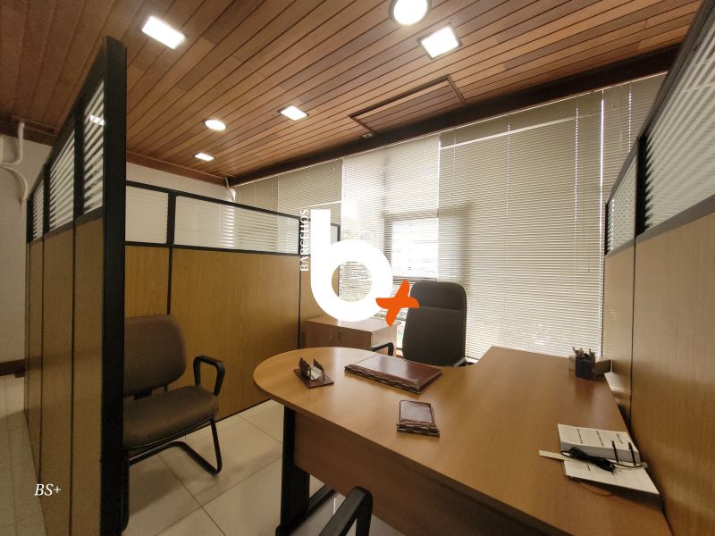 Conjunto com 1 banheiro e 55m² à venda no bairro Centro, Porto Alegre