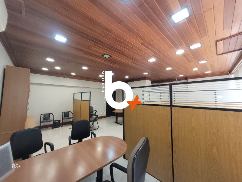 Conjunto com 1 banheiro e 55m² à venda no bairro Centro, Porto Alegre