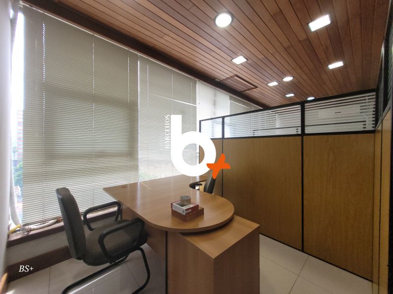 Conjunto com 1 banheiro e 55m² à venda no bairro Centro, Porto Alegre