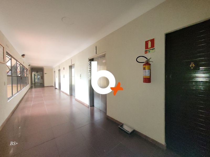 Conjunto com 1 banheiro e 55m² à venda no bairro Centro, Porto Alegre