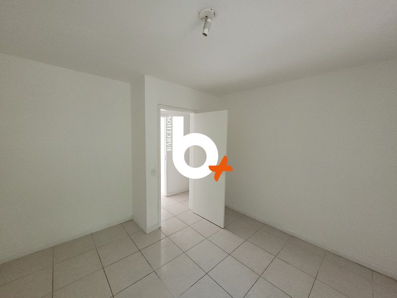 Apto com 10 quartos, 8 banheiros e 527m² à venda no bairro Auxiliadora, Porto Alegre