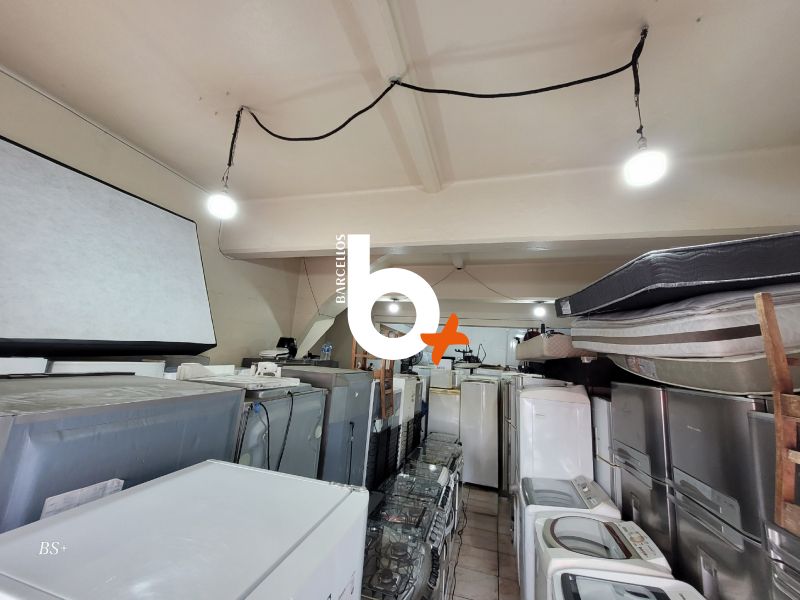 Loja com 1 banheiro e 98m² à venda no bairro Farroupilha, Porto Alegre