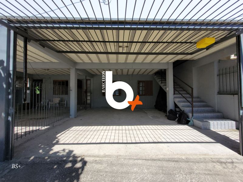 Casa com 5 quartos, 4 banheiros e 255m² à venda no bairro Protasio Alves, Porto Alegre