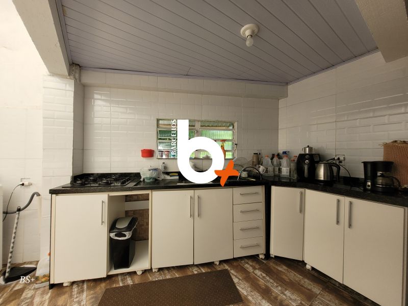 Casa com 5 quartos, 4 banheiros e 255m² à venda no bairro Protasio Alves, Porto Alegre