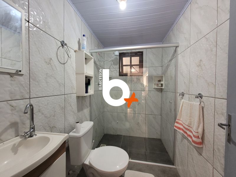 Casa com 5 quartos, 4 banheiros e 255m² à venda no bairro Protasio Alves, Porto Alegre