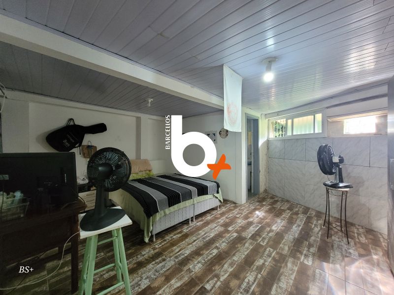 Casa com 5 quartos, 4 banheiros e 255m² à venda no bairro Protasio Alves, Porto Alegre
