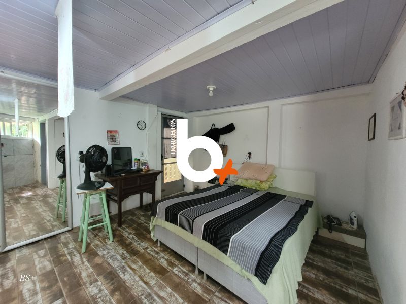 Casa com 5 quartos, 4 banheiros e 255m² à venda no bairro Protasio Alves, Porto Alegre