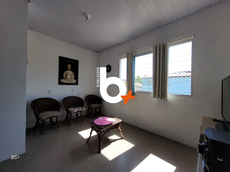 Casa com 5 quartos, 4 banheiros e 255m² à venda no bairro Protasio Alves, Porto Alegre