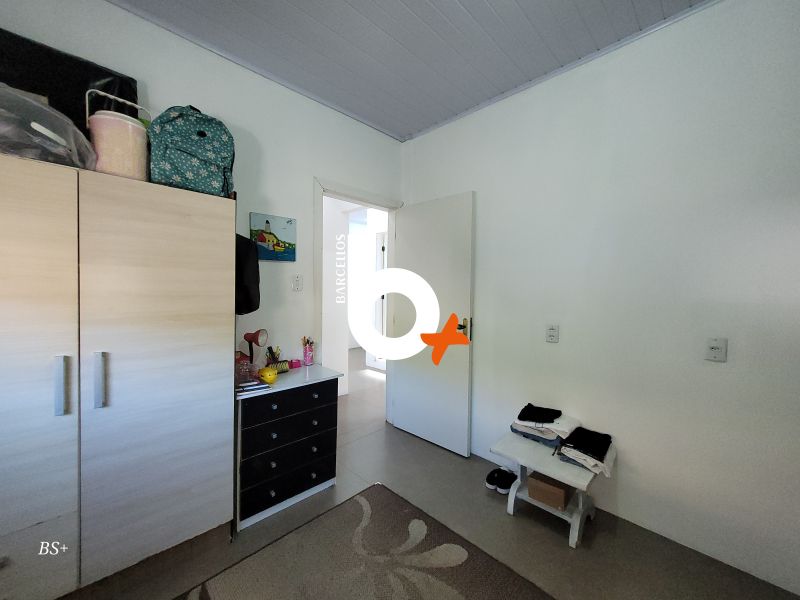 Casa com 5 quartos, 4 banheiros e 255m² à venda no bairro Protasio Alves, Porto Alegre