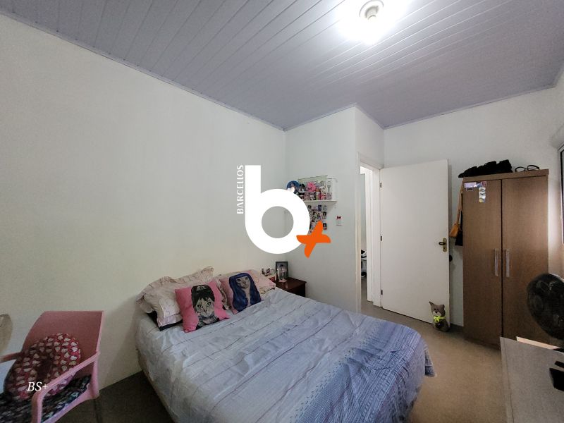 Casa com 5 quartos, 4 banheiros e 255m² à venda no bairro Protasio Alves, Porto Alegre