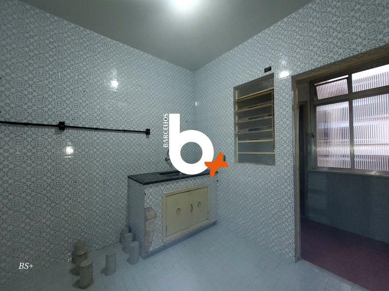 Apto com 2 quartos, 2 banheiros e 67m² à venda no bairro Centro, Porto Alegre