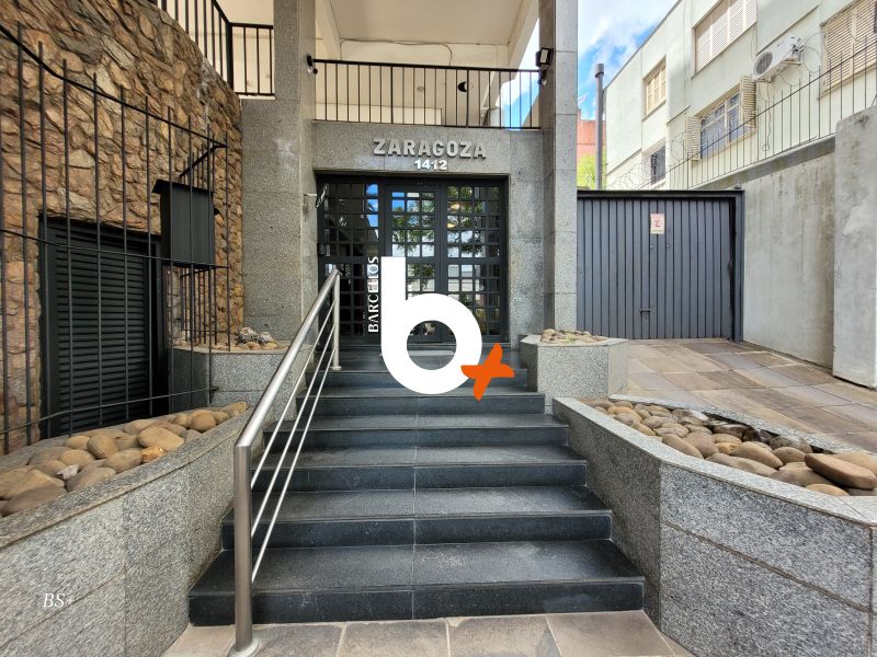 Sala com 2 banheiros e 75m² à venda no bairro Sao Joao, Porto Alegre