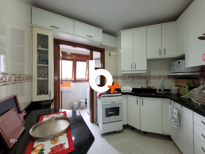 Cobertura com 3 quartos, 3 banheiros e 233m² à venda no bairro Tristeza, Porto Alegre