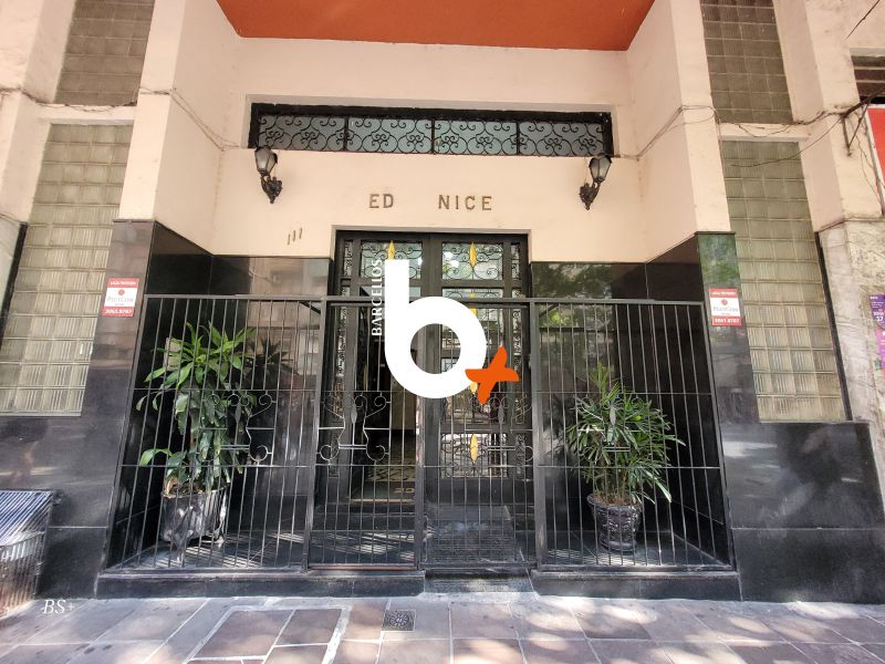 Apto com 2 quartos, 1 banheiro e 72m² à venda no bairro Centro, Porto Alegre
