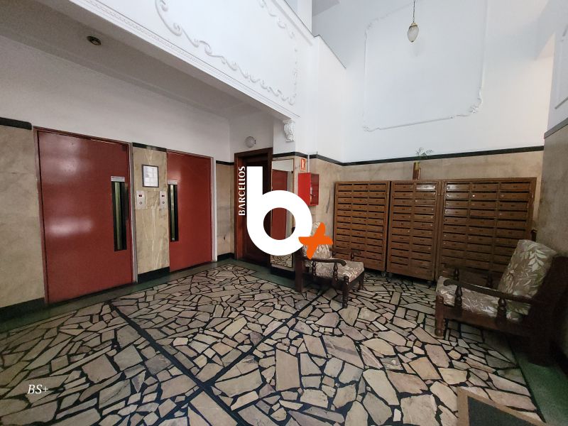 Apto com 2 quartos, 1 banheiro e 72m² à venda no bairro Centro, Porto Alegre
