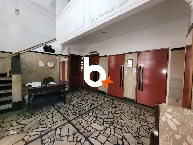 Apto com 2 quartos, 1 banheiro e 72m² à venda no bairro Centro, Porto Alegre