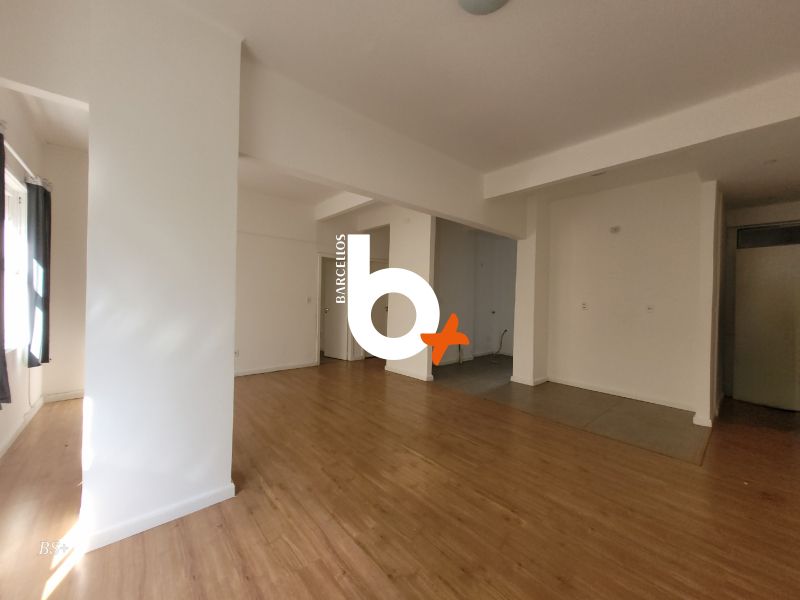 Apto com 2 quartos, 1 banheiro e 72m² à venda no bairro Centro, Porto Alegre