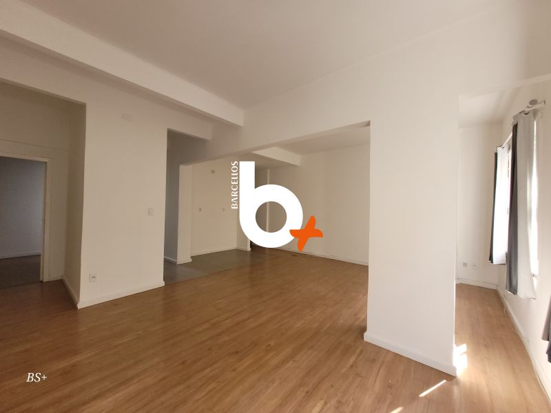 Apto com 2 quartos, 1 banheiro e 72m² à venda no bairro Centro, Porto Alegre