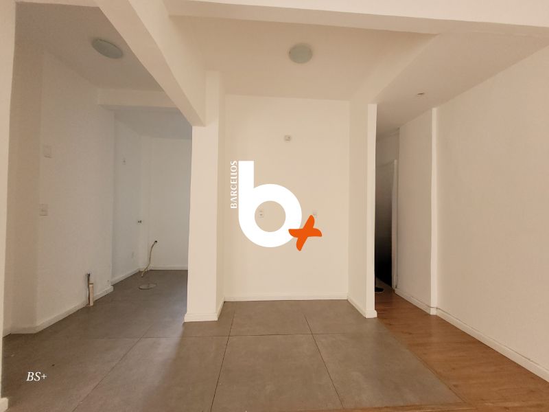 Apto com 2 quartos, 1 banheiro e 72m² à venda no bairro Centro, Porto Alegre