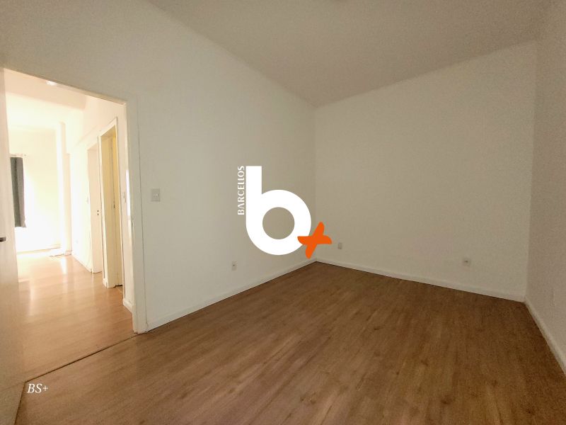 Apto com 2 quartos, 1 banheiro e 72m² à venda no bairro Centro, Porto Alegre