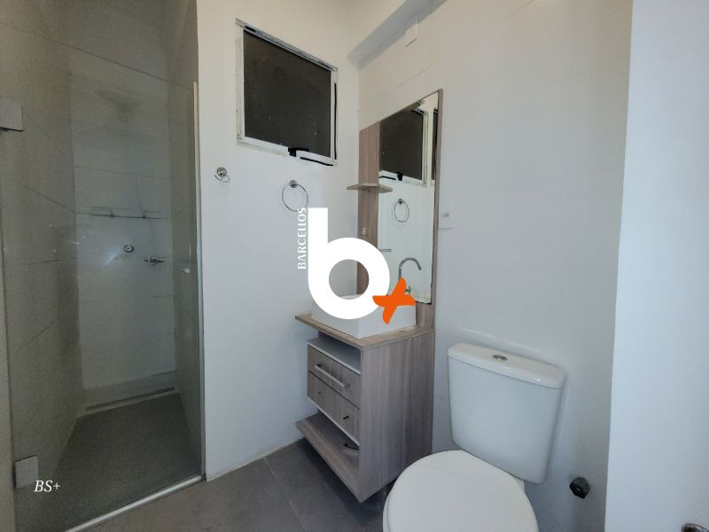 Apto com 2 quartos, 1 banheiro e 72m² à venda no bairro Centro, Porto Alegre