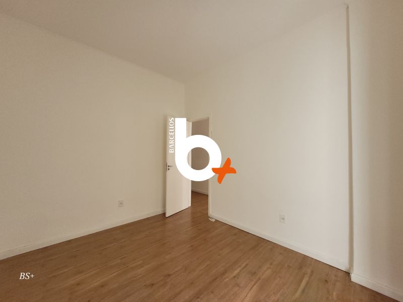 Apto com 2 quartos, 1 banheiro e 72m² à venda no bairro Centro, Porto Alegre