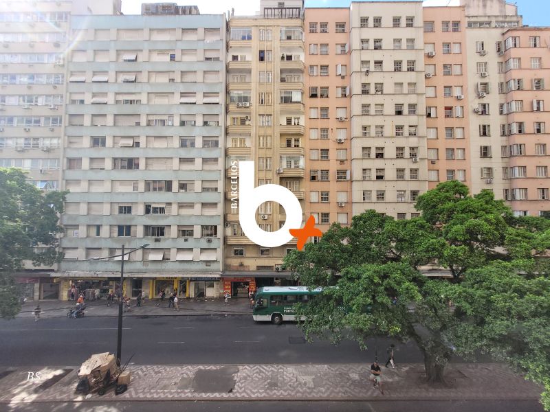 Apto com 2 quartos, 1 banheiro e 72m² à venda no bairro Centro, Porto Alegre